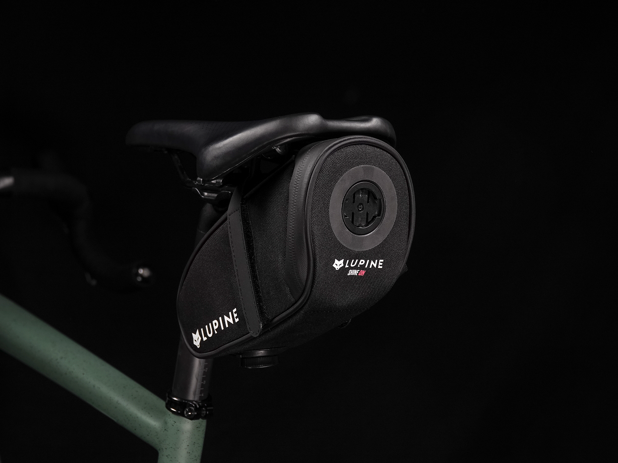 Lupine UFO Satteltasche am Fahrrad montiert
